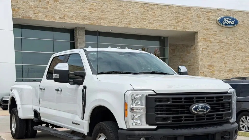 2023 Ford F-350 Super Duty King Ranch