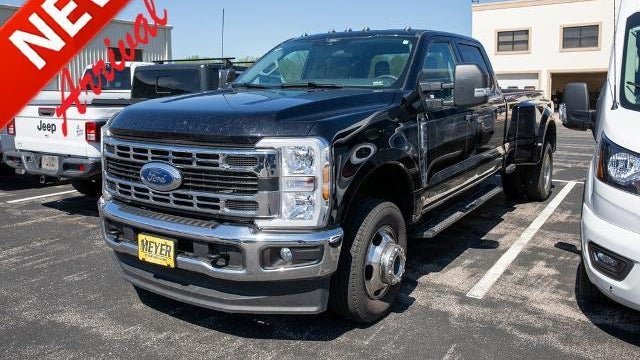 Preowned 2024 Ford F-350 Super Duty Platinum for Sale