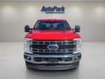 2025 F-350 Super Duty Thumbnail 2