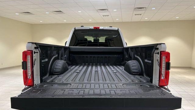 2025 Ford F-350 Super Duty Platinum