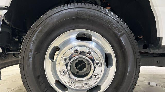 2025 Ford F-350 Super Duty Platinum