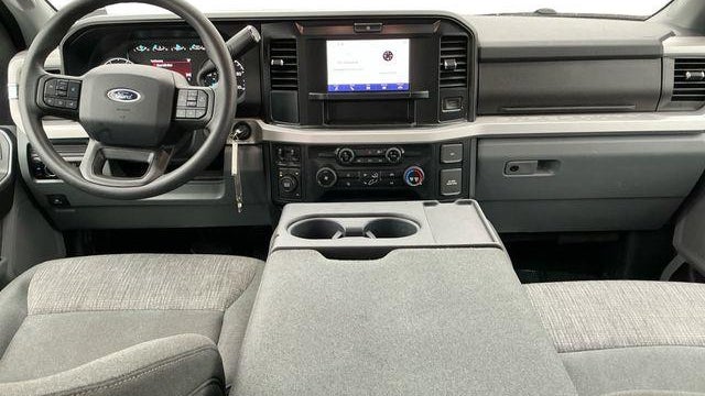 2026 Ford F-350 Super Duty XLT