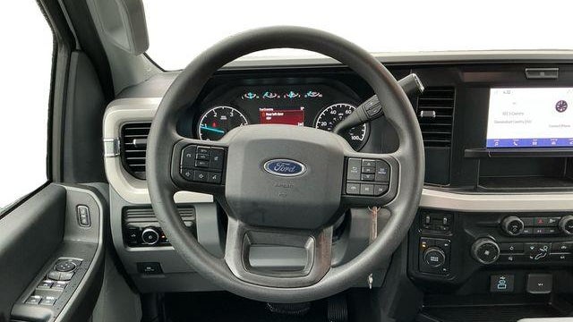 2026 Ford F-350 Super Duty XLT