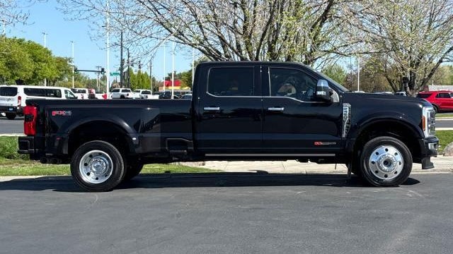 2023 Ford F-450 Super Duty XLT