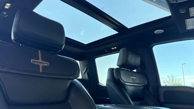 2023 Ford F-450 Super Duty XLT