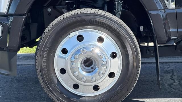 2023 Ford F-450 Super Duty XLT