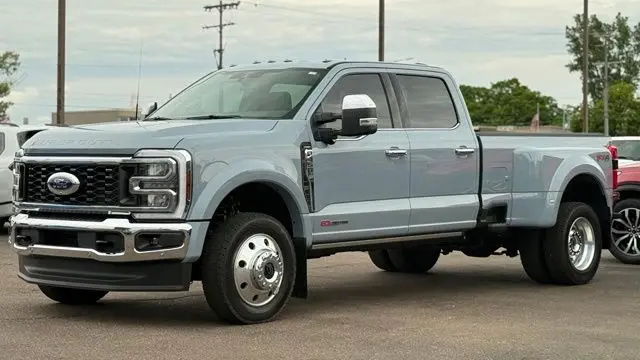 2025 Ford F-450 Super Duty King Ranch