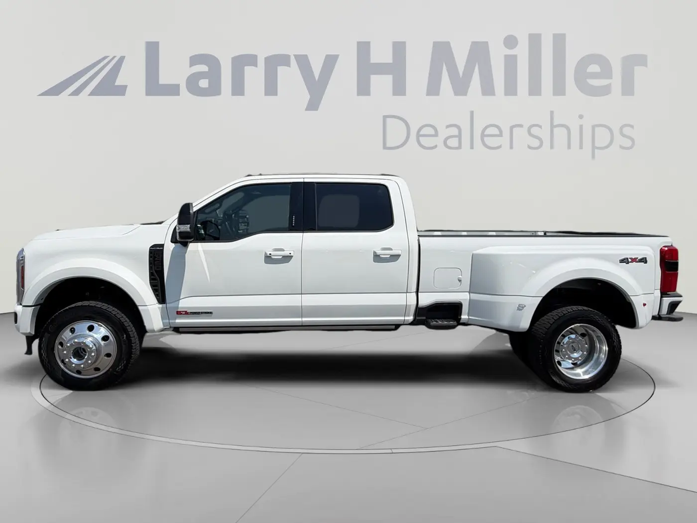 2026 Ford F-450 - $102,999