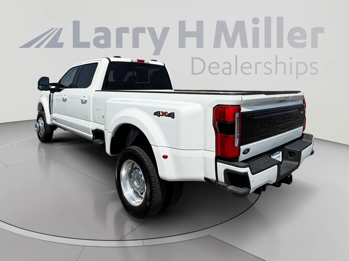 2026 Ford F-450 - $102,999