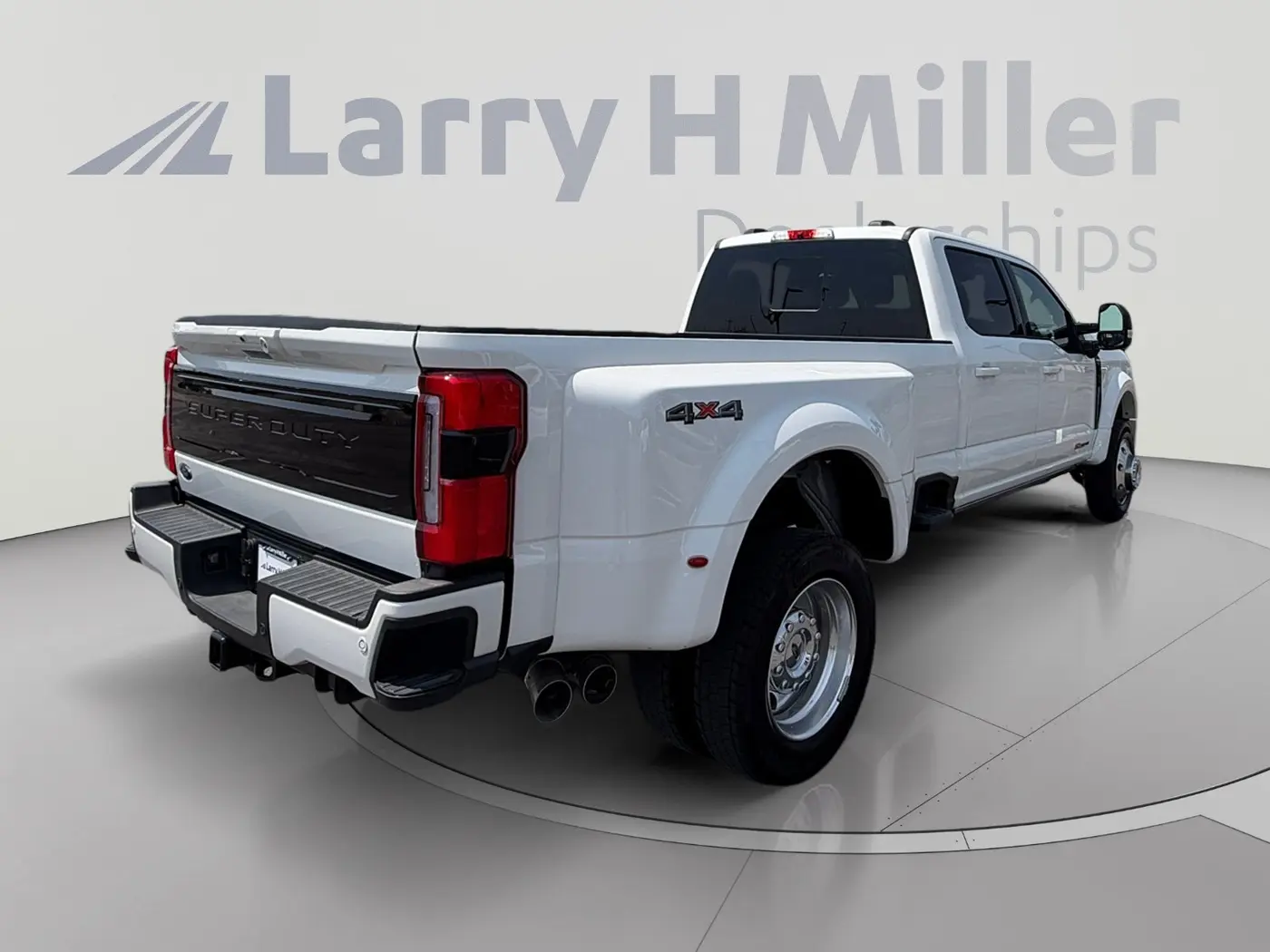 2026 Ford F-450 - $100,000