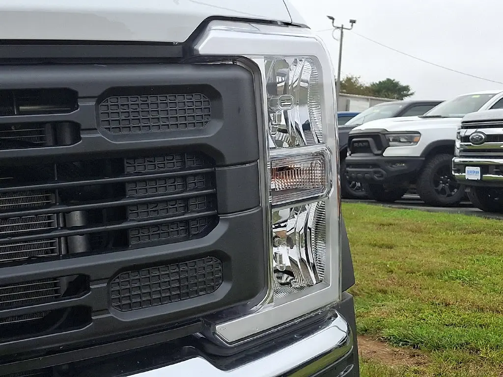 2027 Ford F-450 - $72,200