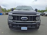 2025 F-450 Super Duty Thumbnail 2