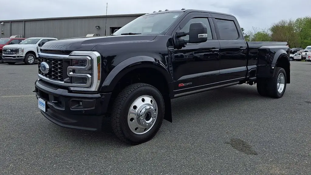 2025 Ford F-450 Super Duty King Ranch