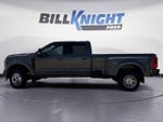 2025 F-450 Super Duty Thumbnail 2