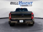 2025 F-450 Super Duty Thumbnail 4