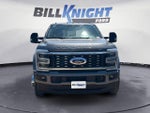 2025 F-450 Super Duty Thumbnail 8
