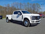 2025 F-450 Super Duty Thumbnail 1