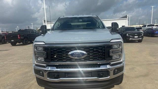 2026 Ford F-450 Super Duty Platinum