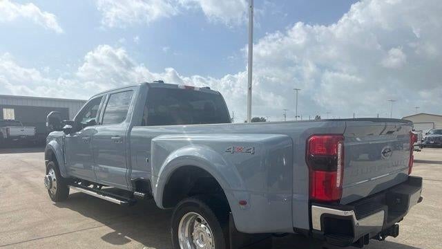 2026 Ford F-450 Super Duty Platinum