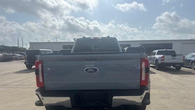2026 Ford F-450 Super Duty Platinum