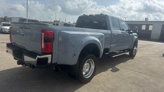 2026 Ford F-450 Super Duty Platinum