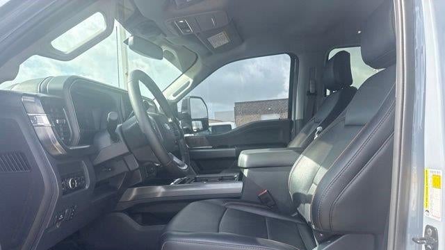2026 Ford F-450 Super Duty Platinum