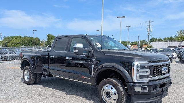 2026 Ford F-450 Super Duty Platinum