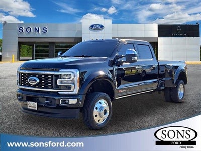 2023 Ford F-450 Super Duty 4X4 King Ranch 4DR Crew Cab 8 FT. LB DRW Pickup