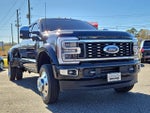 2023 F-450 Super Duty Thumbnail 3