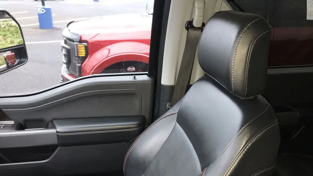 2023 Ford F-450 Super Duty King Ranch