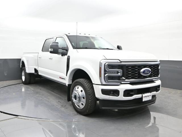 2025 Ford F-450 - $96,749