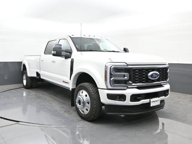 2025 Ford F-450 - $93,995