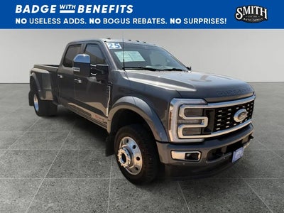 2025 Ford F-450 Super Duty 4X4 Platinum 4DR Crew Cab 8 FT. LB DRW Pickup