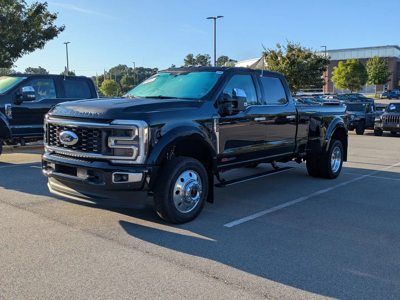 2025 Ford F-450 - $101,740