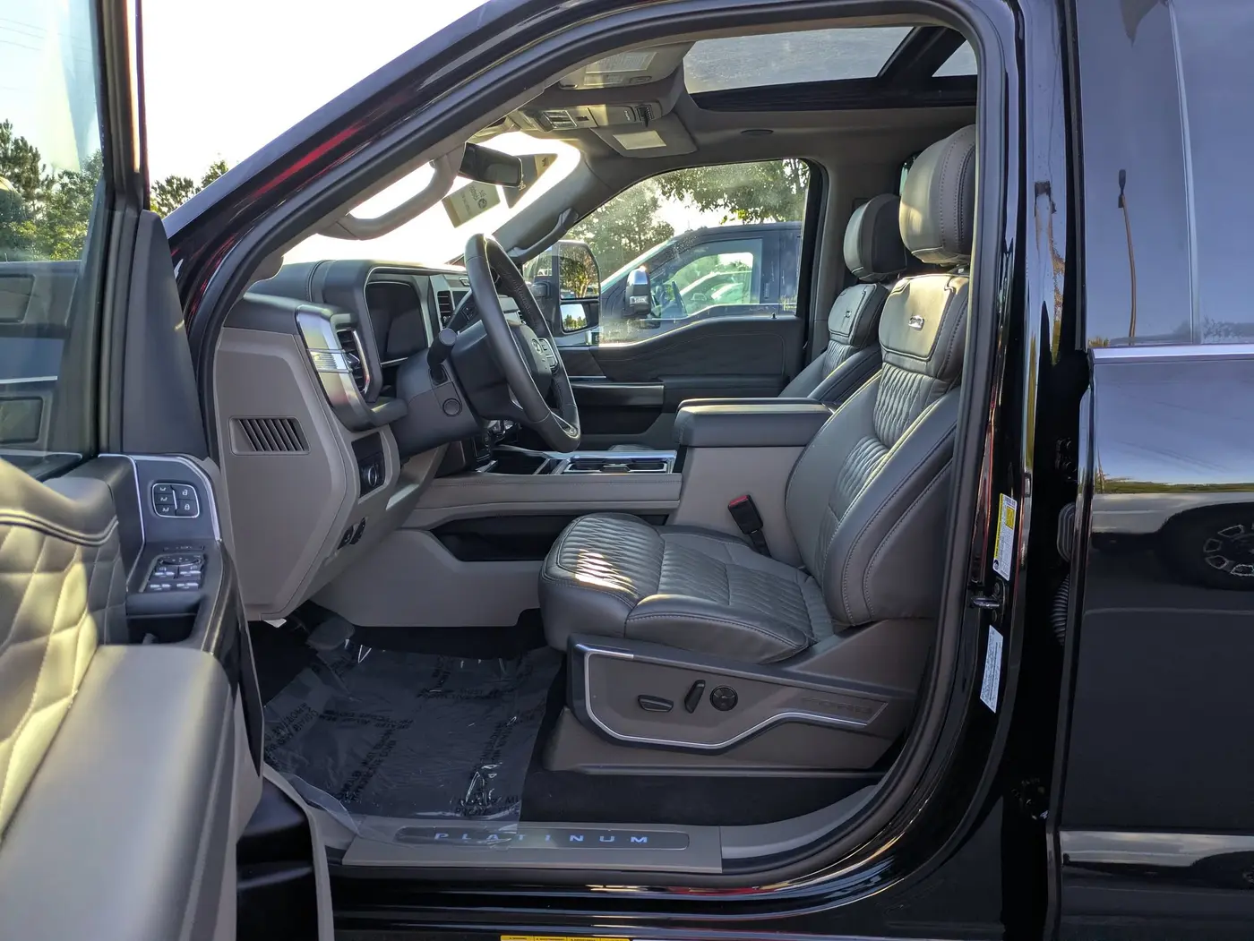 2025 Ford F-450 - $101,740