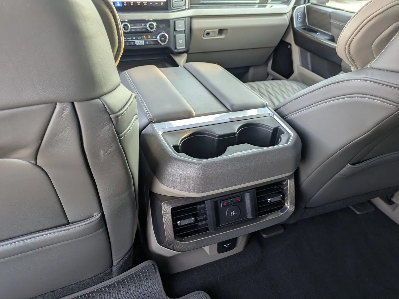 2025 Ford F-450 - $101,740
