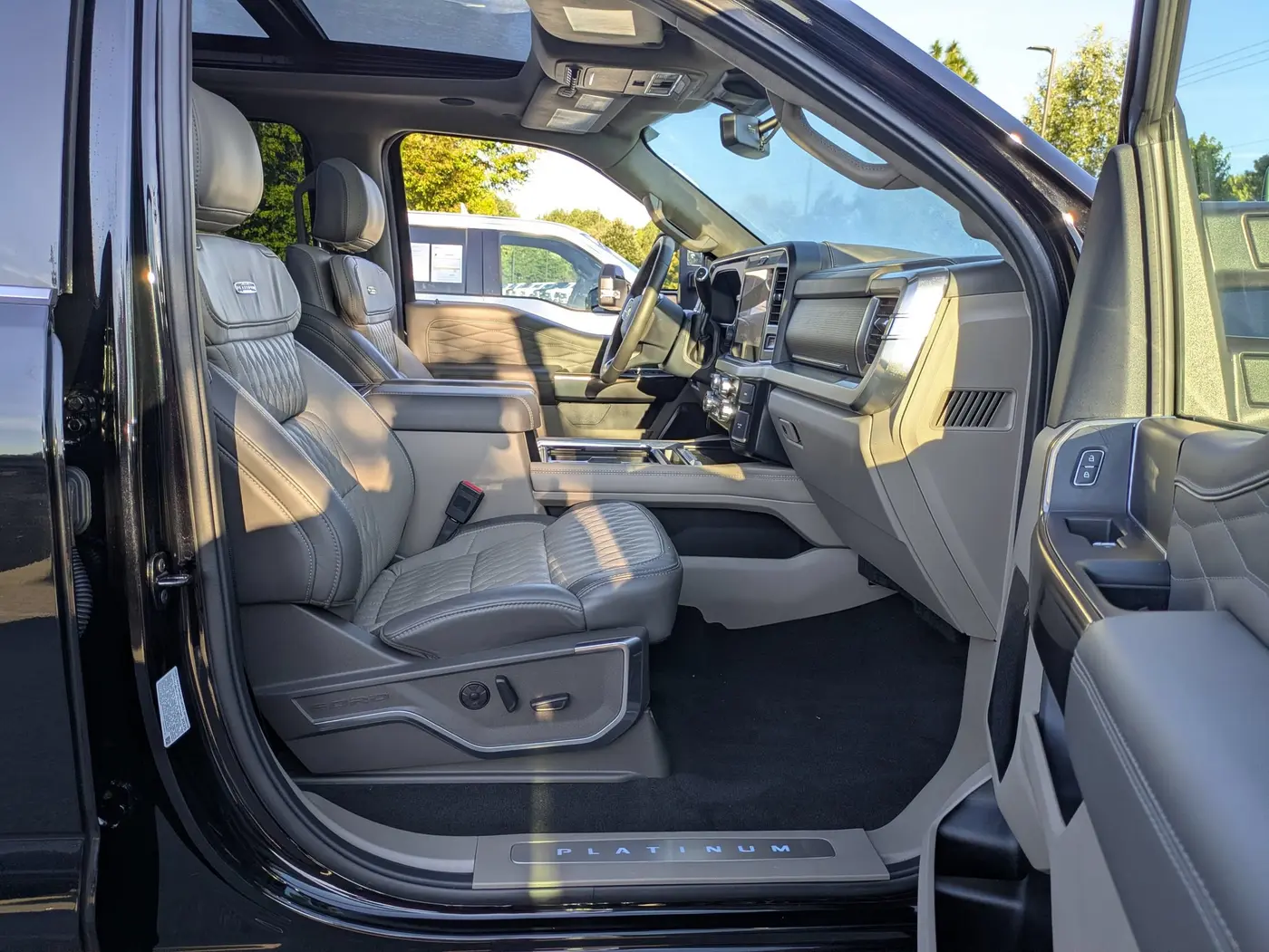 2025 Ford F-450 - $101,740