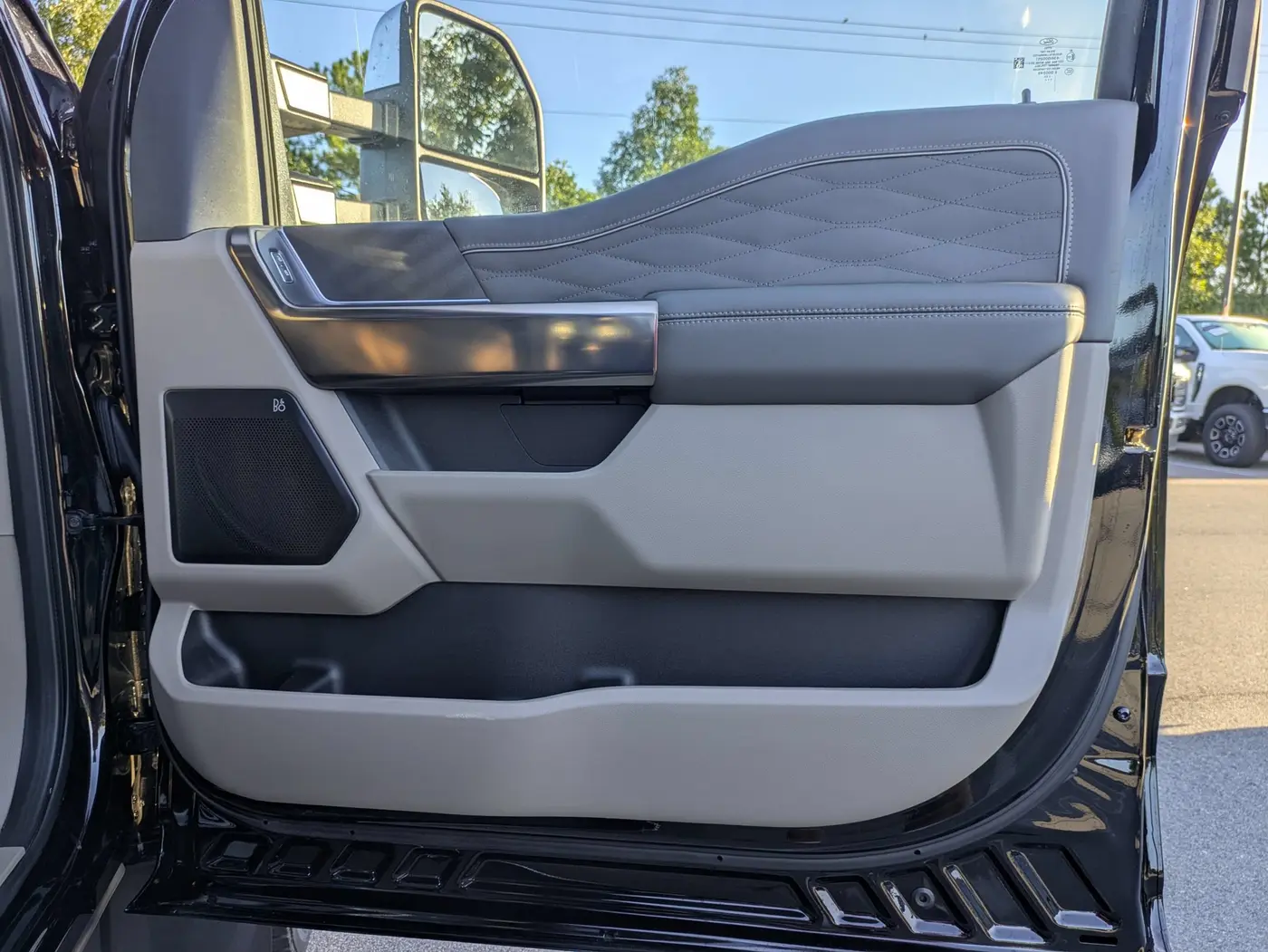 2025 Ford F-450 - $101,740