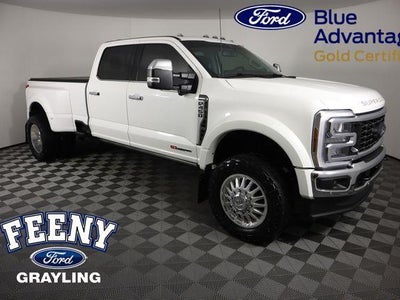 2026 Ford F-450 Super Duty 4X4 Lariat 4DR Crew Cab 8 FT. LB DRW Pickup