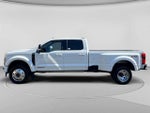 2026 F-450 Super Duty Thumbnail 2