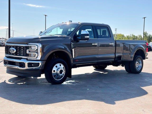 2027 Ford F-450 - $118,900