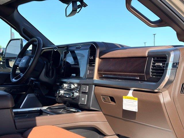 2027 Ford F-450 - $118,900