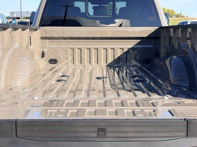 2027 Ford F-450 - $118,900