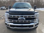 2023 F-450 Super Duty Thumbnail 2