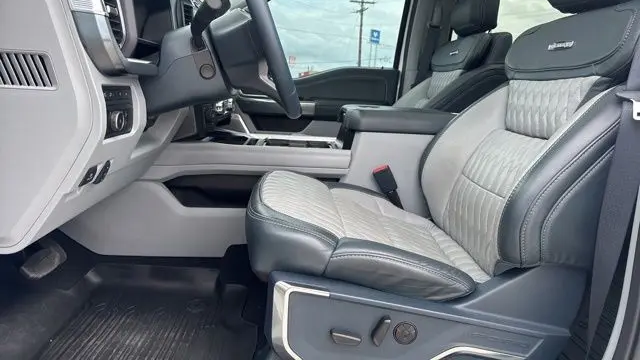 2023 Ford F-450 Super Duty King Ranch