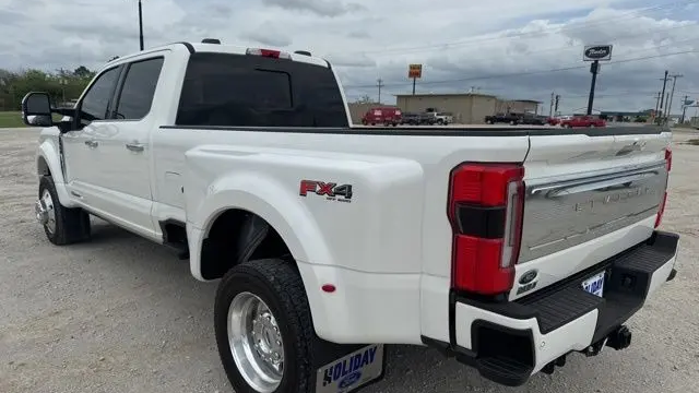 2023 Ford F-450 Super Duty King Ranch