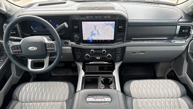 2023 Ford F-450 Super Duty King Ranch
