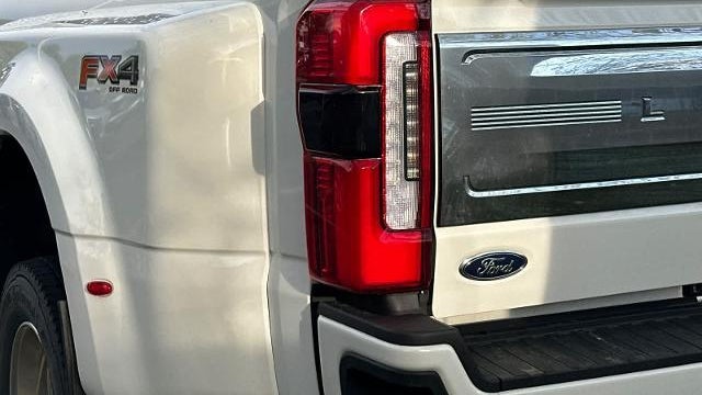 2023 Ford F-450 Super Duty King Ranch