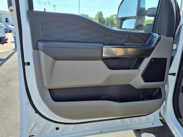 2025 Ford F-450 - $94,825