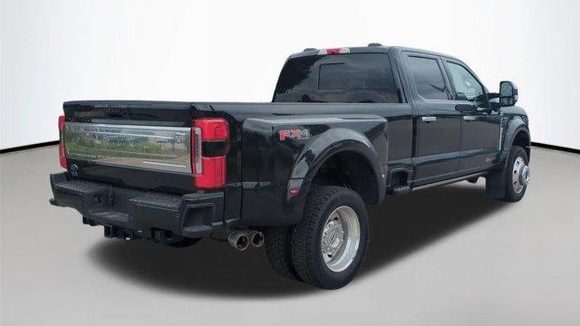 2025 Ford F-450 Super Duty King Ranch